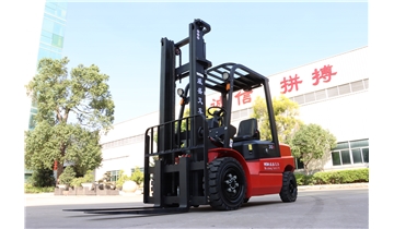 告別“油老虎”，威盛新能源叉車(chē)如何幫企業(yè)一年省出一輛奔馳？